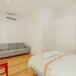 Сasa de vacaciones Modern By Hosty *