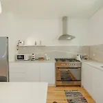 Modern By Hosty